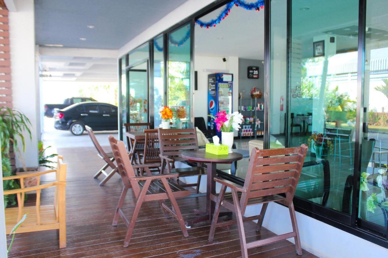 Plus Hotel Loei Eksteriør bilde