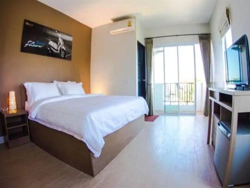 Plus Hotel Loei Eksteriør bilde